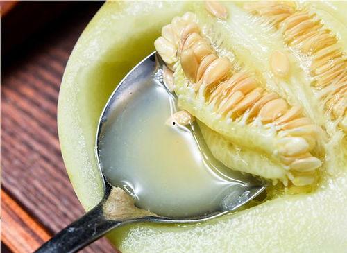 贵妃蜜瓜怎么吃,尽享夏日清凉美味